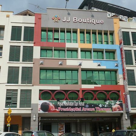 Jj Boutique Hotel - Damansara Perdana Petaling Dzsaja Kültér fotó